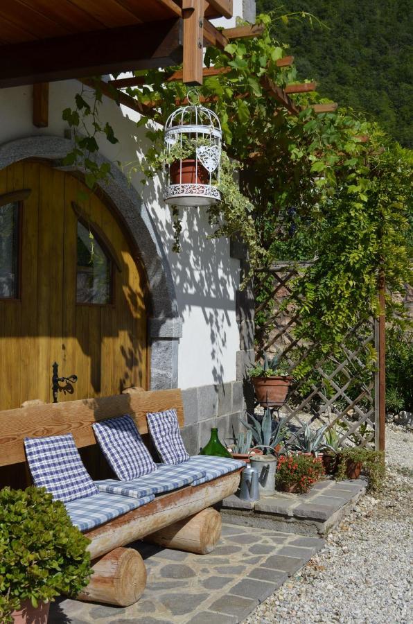 Ca Ulivi Bed & Breakfast Ала Екстериор снимка