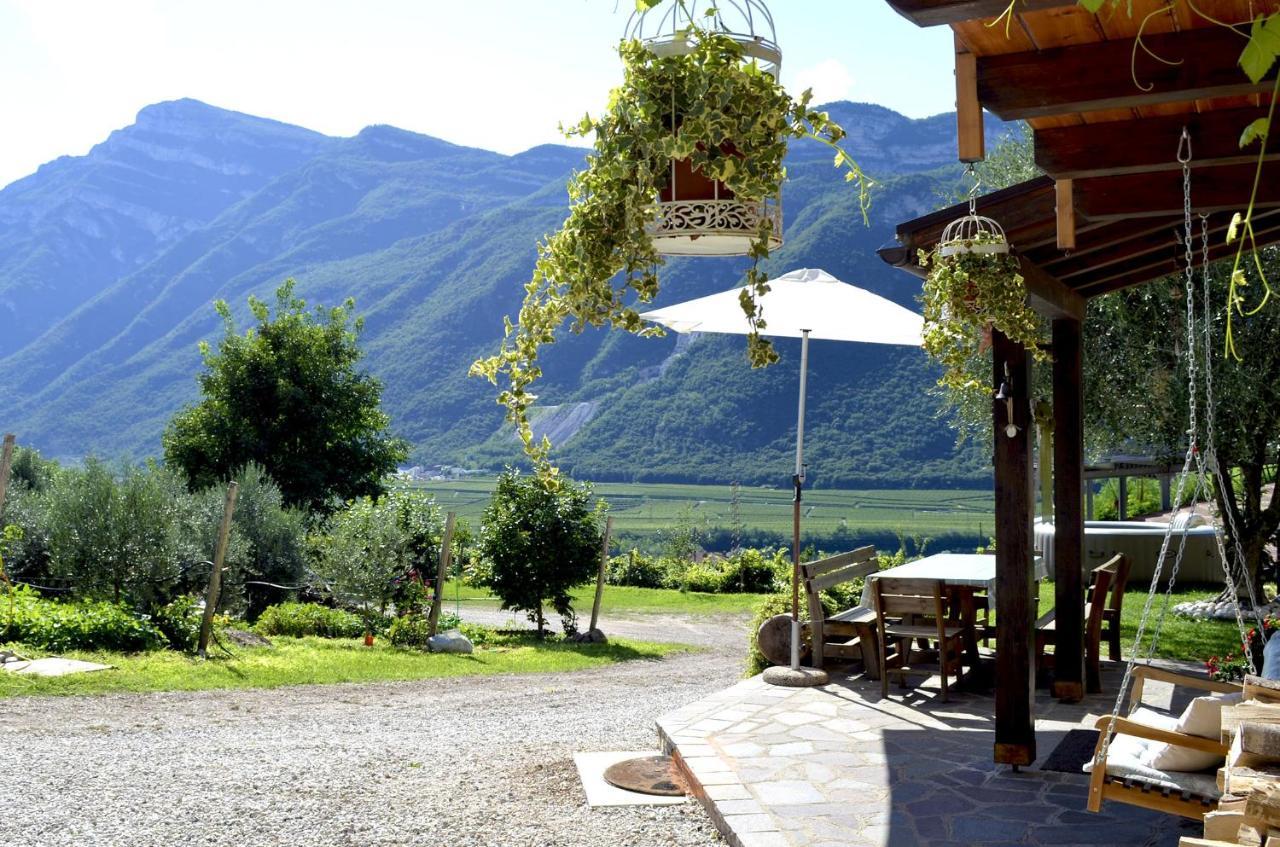 Ca Ulivi Bed & Breakfast Ала Екстериор снимка