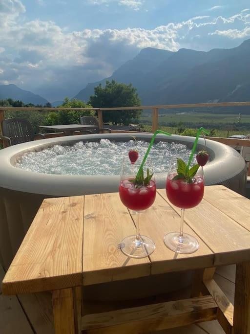 Ca Ulivi Bed & Breakfast Ала Екстериор снимка