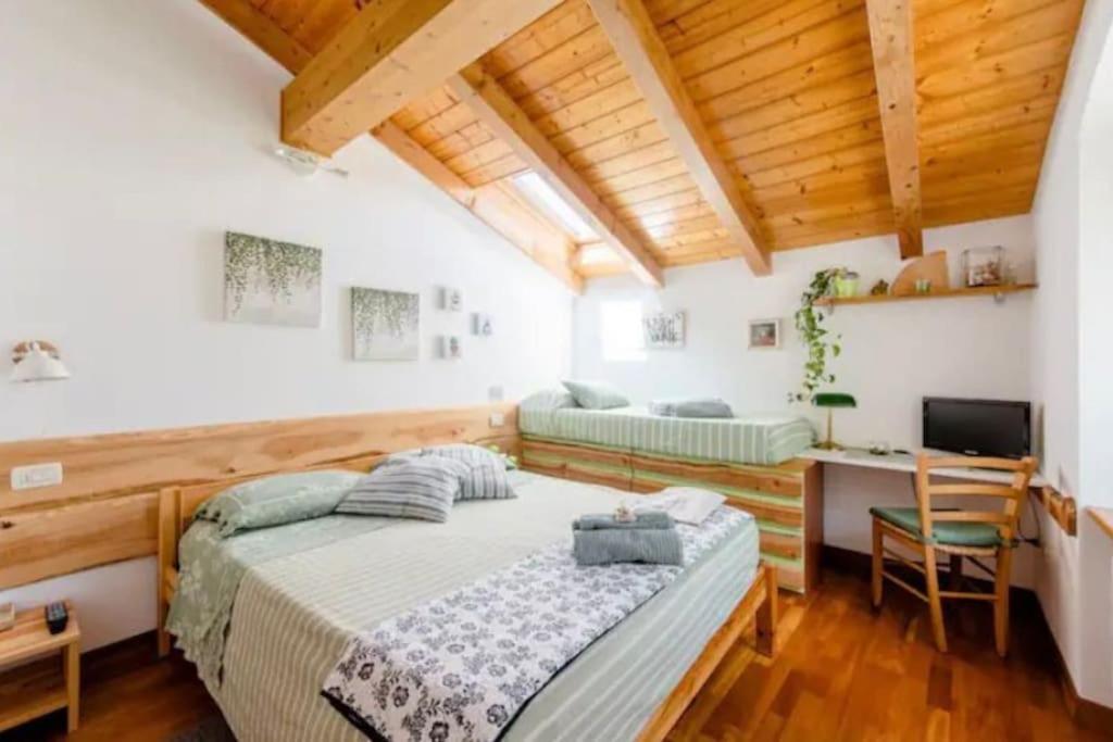 Ca Ulivi Bed & Breakfast Ала Екстериор снимка