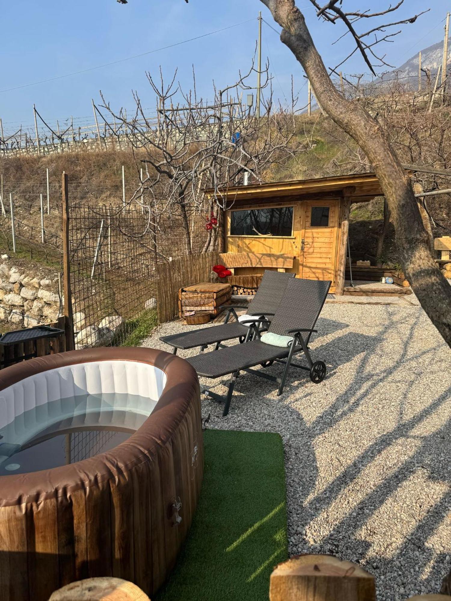 Ca Ulivi Bed & Breakfast Ала Екстериор снимка